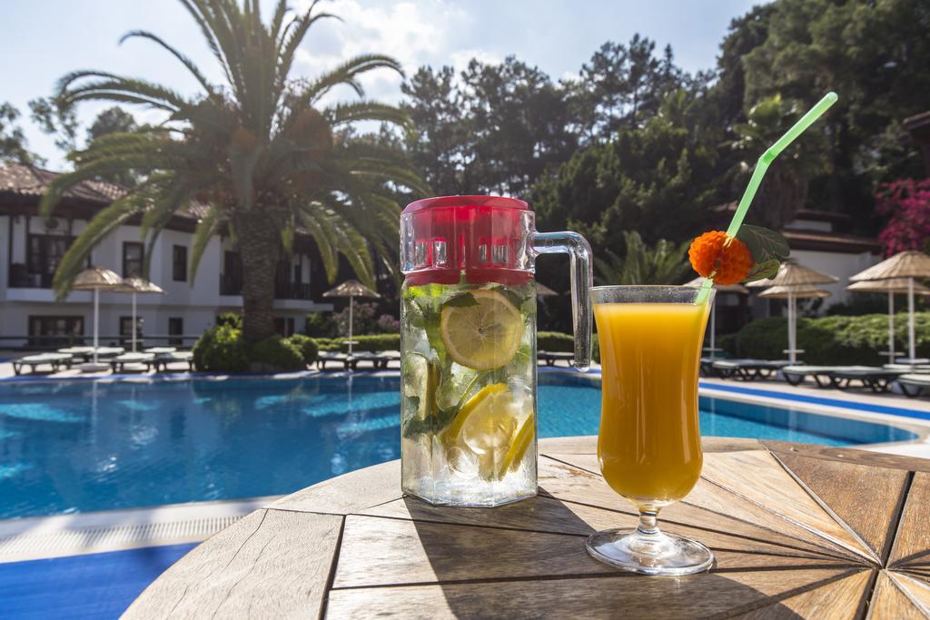Yucelen Hotel Akyaka  Buitenkant foto